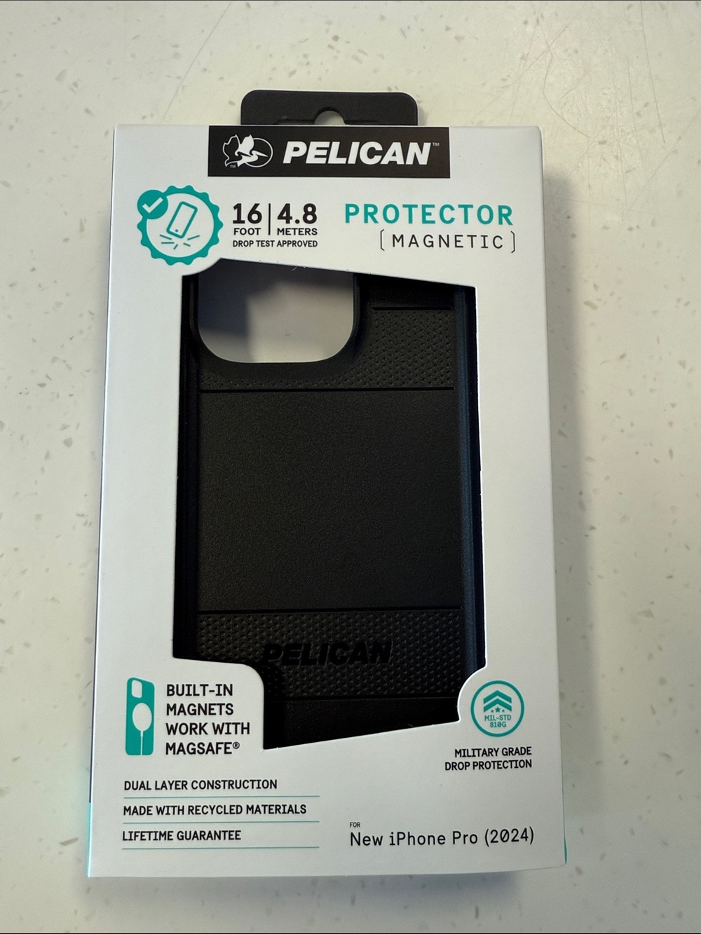 Pelican Protector Magnetic Case - Black & White Packaging IPhone 16pro